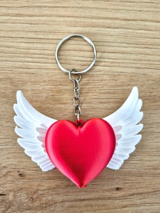 Brelok Skrzydlate Serce 3D – Anielskie Serduszko