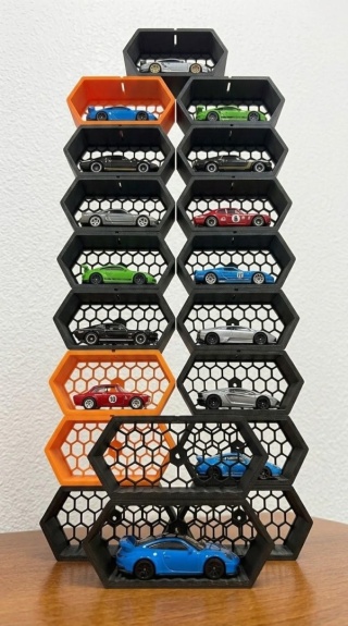 Garaż 3D na resoraki Hot Wheels – ekspozytor na samochodziki