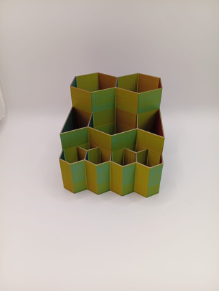 Organizer 3D „Hexa Box” – geometryczny podział, kolorowa forma | idealny na biurko lub warsztat