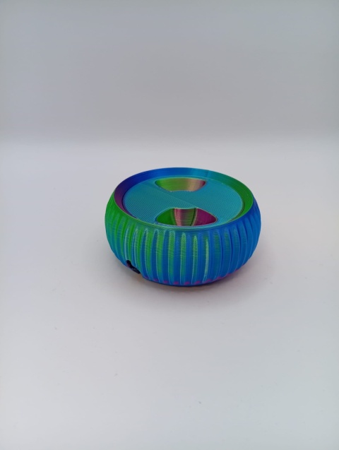 Organizer do kabli 3D “Cable Donut” – kompaktowa szpulka na przewody | druk 3D z PLA, różne kolory