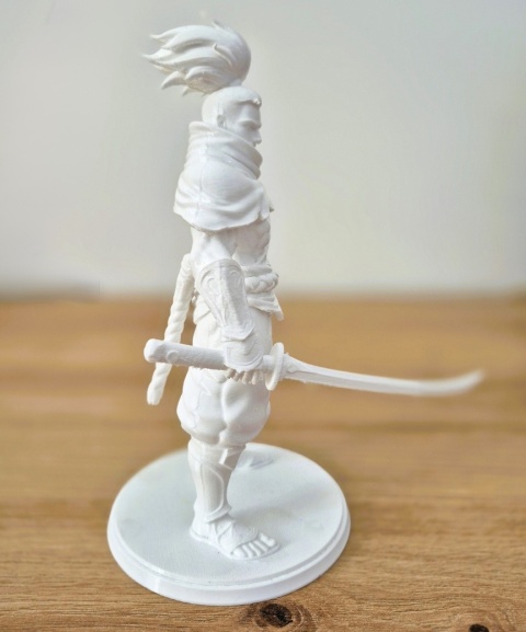 Figurka Samurai Fantasy 3D – Wojownik z Mieczem
