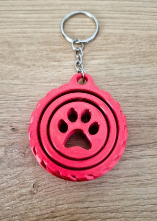 Obrotowy Brelok z Łapką 3D – 360°