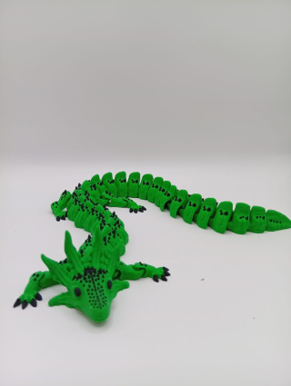 Smok 3D „Zielony Cień” – ruchoma figurka fantasy drukowana w technologii 3D