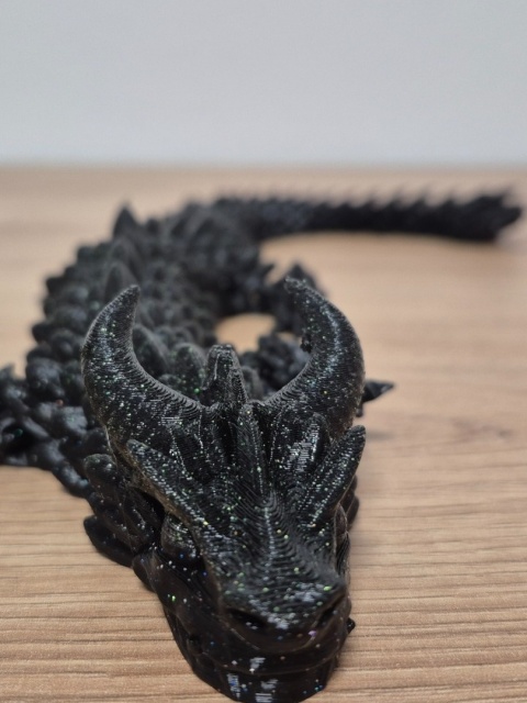 Smok AURIX – elastyczna figurka dekoracyjna z druku 3D
