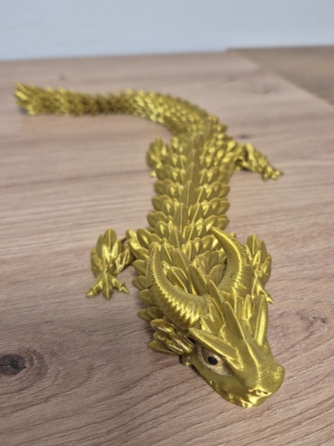 Smok AURIX – elastyczna figurka dekoracyjna z druku 3D