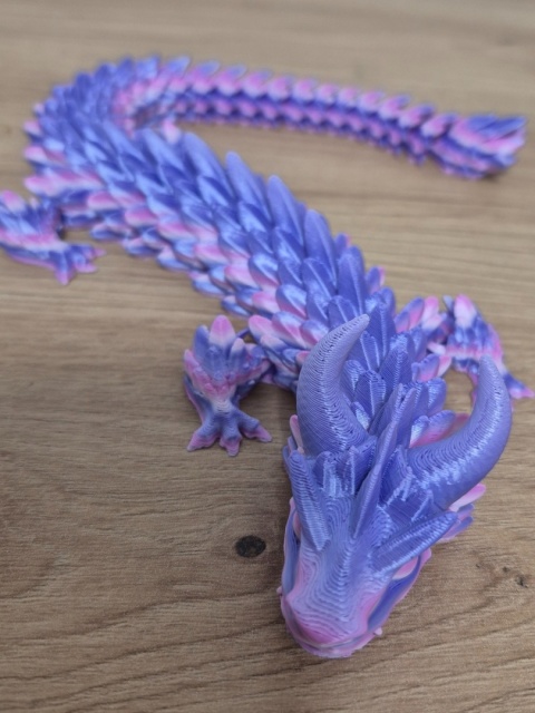 Smok AURIX – elastyczna figurka dekoracyjna z druku 3D