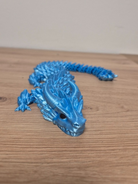 Smok AURIX – elastyczna figurka dekoracyjna z druku 3D